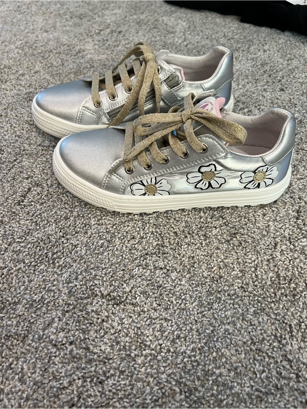 Naturino girls shoes size 1